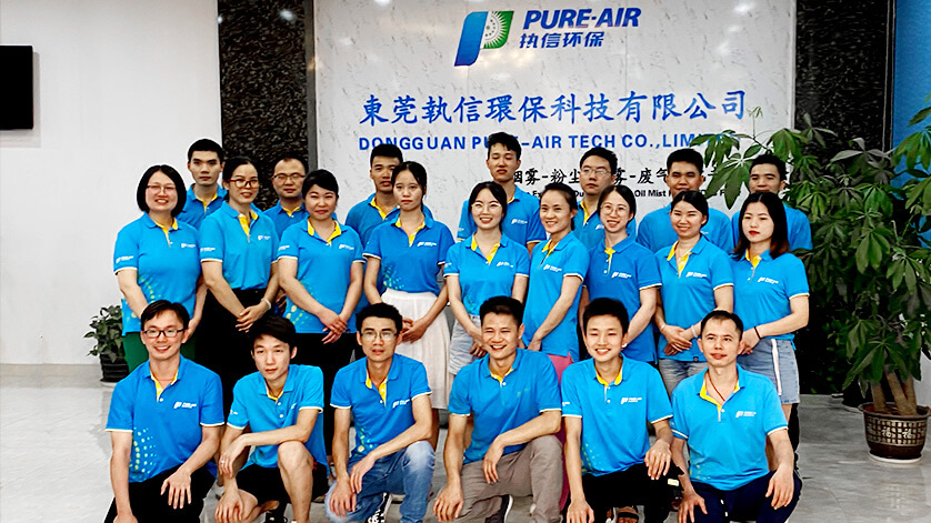 A large number of customers A large number of customers